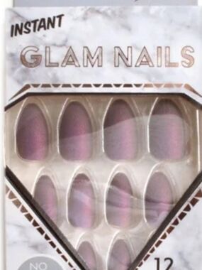 Instant Glam Matte Almond Press-On Nails- Violet